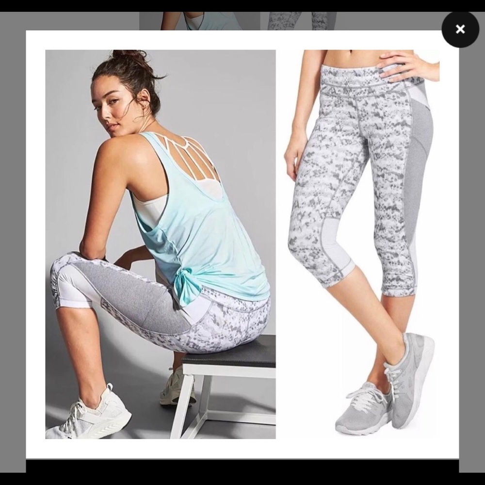 Athleta White and Gray Marbled Capri Leggings (M)